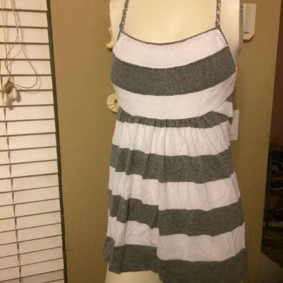 Gap Women’s Halter Style Tank Top - Picture 1 of 7